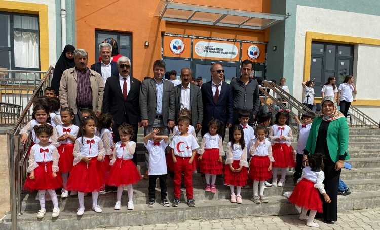 Başkan Turan’dan 23 Nisan’da çocuklara anlamlı hediye
