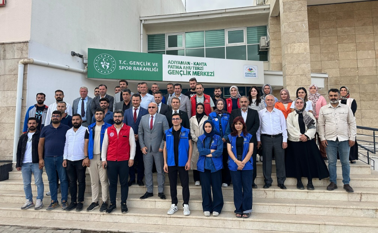 Kahta'da Gençlik Liderleri Değerlendirme ve Planlama Toplantısı Yapıldı