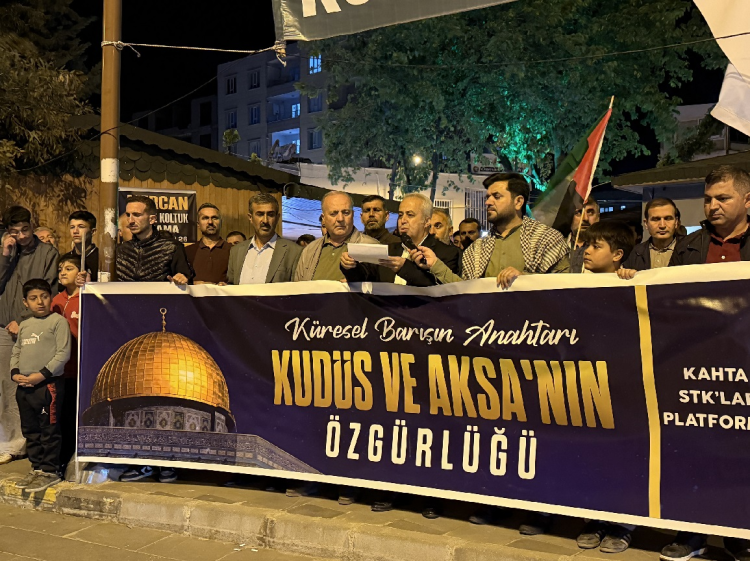 Kahta'da İsrail'in Sumud Filosu Saldırısı Kınandı