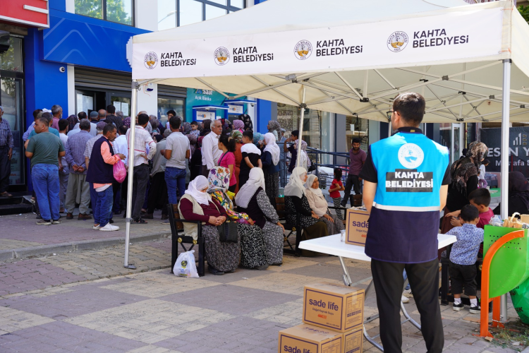Kahta Halk Bankası Önüne Çadır Kuruldu